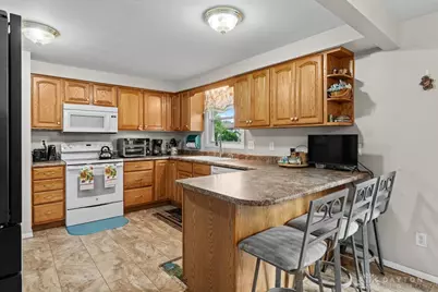 687 Eden Roc Drive, Xenia, OH 45385 - Photo 16