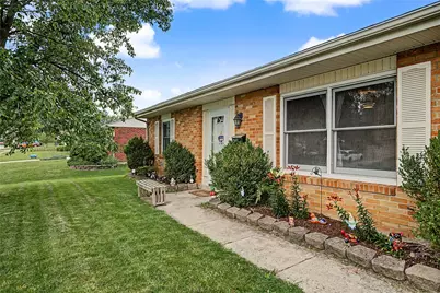312 Highland Drive, Englewood, OH 45322 - Photo 4