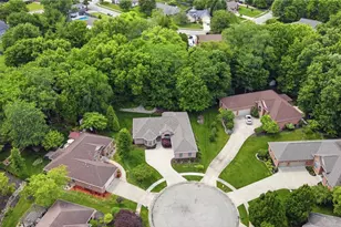 1901 N Regent Park Dr, Bellbrook, OH 45305 - Photo 4