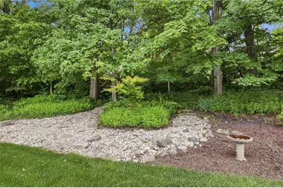 1901 N Regent Park Drive, Bellbrook, OH 45305 - Photo 54