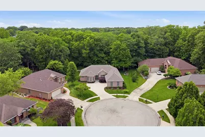 1901 N Regent Park Drive, Bellbrook, OH 45305 - Photo 4