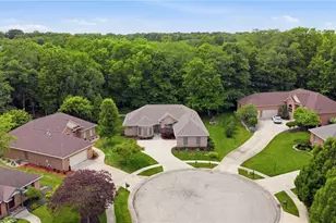 1901 N Regent Park Dr, Bellbrook, OH 45305 - Photo 4