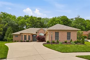 1901 N Regent Park Dr, Bellbrook, OH 45305 - Photo 6