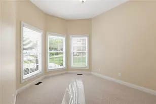 1901 N Regent Park Dr, Bellbrook, OH 45305 - Photo 12