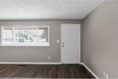 4450 Lambeth Drive, Huber Heights, OH 45424 - Photo 8