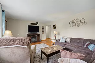 5607 Greencrest Dr, Dayton, OH 45432 - Photo 10