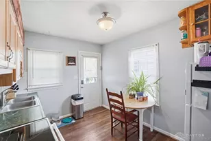 1206 W 1st St, Springfield, OH 45504 - Photo 8