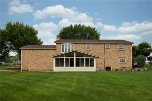 283 Dogwood Dr, Greenville, OH 45331 - Photo 8