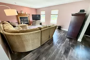 877 Trails End Dr, Liberty Township, OH 45050 - Photo 8