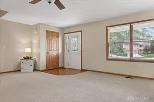 445 Clover Hill, Tipp City, OH 45371 - Photo 6
