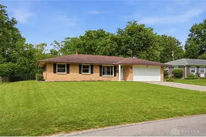 8032 Washington Park Drive, Miamisburg, OH 45459 - Photo 2
