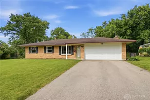 8032 Washington Park Dr, Miamisburg, OH 45459 - Photo 2