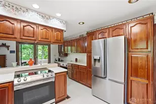 1596 Bending Tree Dr, German Twp, OH 45344 - Photo 10