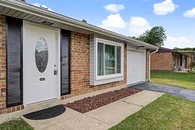 4817 Lodgeview Drive, Huber Heights, OH 45424 - Photo 4