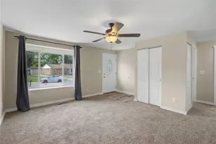 4817 Lodgeview Dr, Huber Heights, OH 45424 - Photo 8