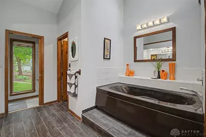 6411 Shadow Lake Trail, Centerville, OH 45459 - Photo 28