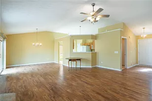 2502 Hillsdale Dr, Beavercreek Twp, OH 45431 - Photo 4
