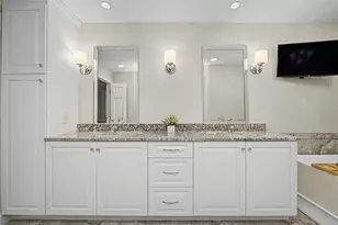 1510 Waterbury Woods Ln, Washington Twp, OH 45458 - Photo 48