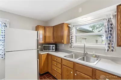 8251 Arlington Road, Clay Twp, OH 45309 - Photo 12