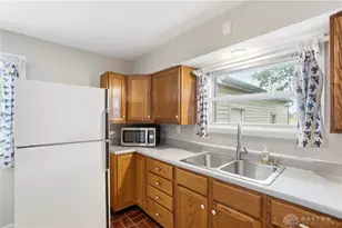 8251 Arlington Rd, Clay Twp, OH 45309 - Photo 12