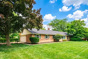 7439 Barr Cir, Dayton, OH 45459 - Photo 2