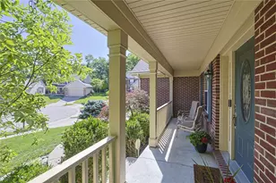 5801 Longbow Dr, Hamilton, OH 45011 - Photo 4