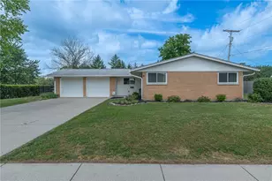 463 Young Dr, Fairborn, OH 45324 - Photo 2