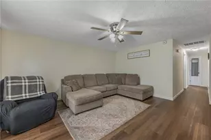 463 Young Dr, Fairborn, OH 45324 - Photo 4