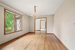 7630 Essington Cir, Washington Twp, OH 45459 - Photo 10