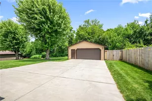7630 Essington Cir, Washington Twp, OH 45459 - Photo 46
