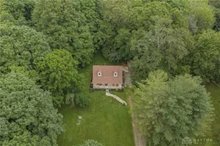 2038 Pratt Rd, Blanchester, OH 45107 - Photo 2