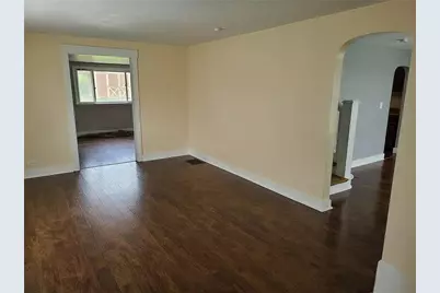 110 W Orchard Springs Drive, Dayton, OH 45415 - Photo 6