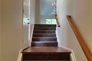 3658 Lilac Ln, Beavercreek, OH 45431 - Photo 4