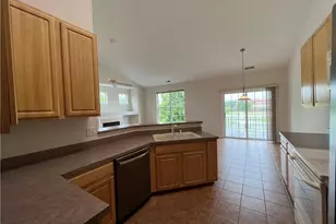 3658 Lilac Ln, Beavercreek, OH 45431 - Photo 8