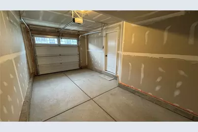 4034 Hemlock Court, Huber Heights, OH 45424 - Photo 10