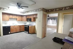 6338 Blue Ash Rd, Butler Twp, OH 45414 - Photo 12