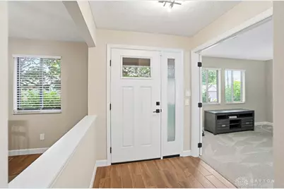 6071 N Quinella Way, Centerville, OH 45459 - Photo 4