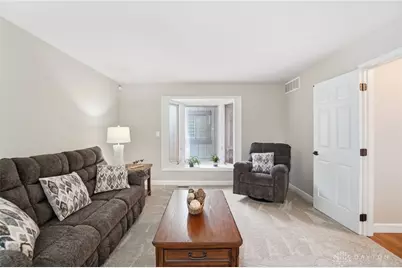 6071 N Quinella Way, Centerville, OH 45459 - Photo 10