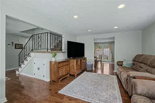 4843 Pennswood Dr, Huber Heights, OH 45424 - Photo 4