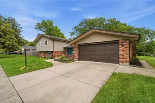 5196 Polen Dr, Kettering, OH 45440 - Photo 2