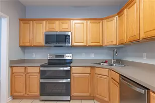 3028 Elmbrook Way, Beavercreek, OH 45431 - Photo 8