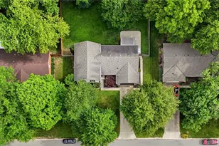 2033 Meadowside Ln, Washington Twp, OH 45458 - Photo 58