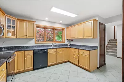 2033 Meadowside Lane, Washington Twp, OH 45458 - Photo 12