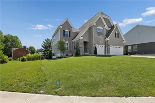 8201 Stone Dr., West Chester Twp, OH 45241 - Photo 2