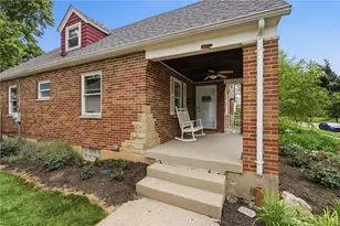 211 Wiltshire Blvd, Oakwood, OH 45419 - Photo 2