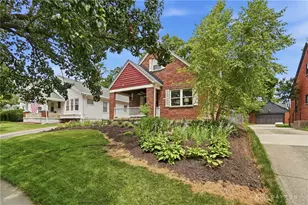 211 Wiltshire Blvd, Oakwood, OH 45419 - Photo 6