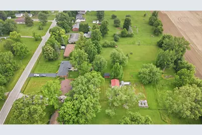 316 S Tecumseh Road, Bethel Twp, OH 45506 - Photo 4