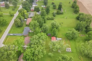 316 S Tecumseh Rd, Bethel Twp, OH 45506 - Photo 4