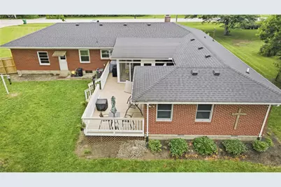 316 S Tecumseh Road, Bethel Twp, OH 45506 - Photo 6