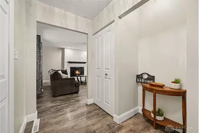 907 Debbie Court, Clayton, OH 45415 - Photo 6